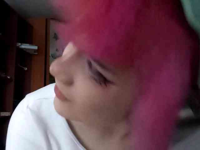 Alice-Kaneki webcam