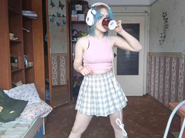 Alice-Kaneki webcam