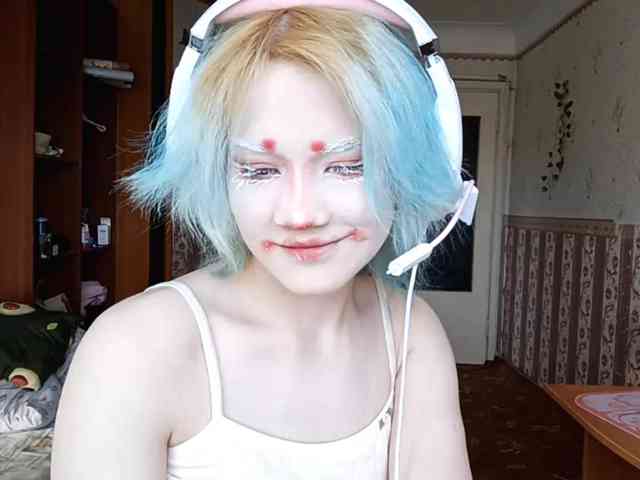 Alice-Kaneki webcam