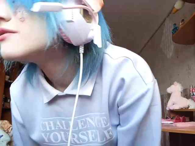 Alice-Kaneki webcam