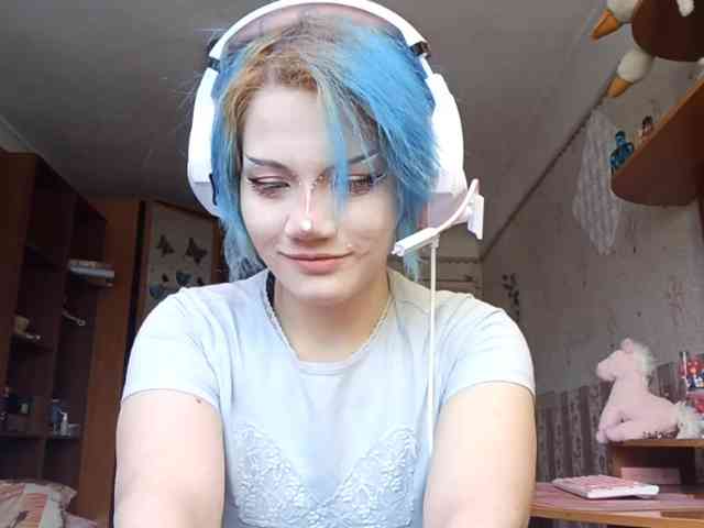 Alice-Kaneki webcam