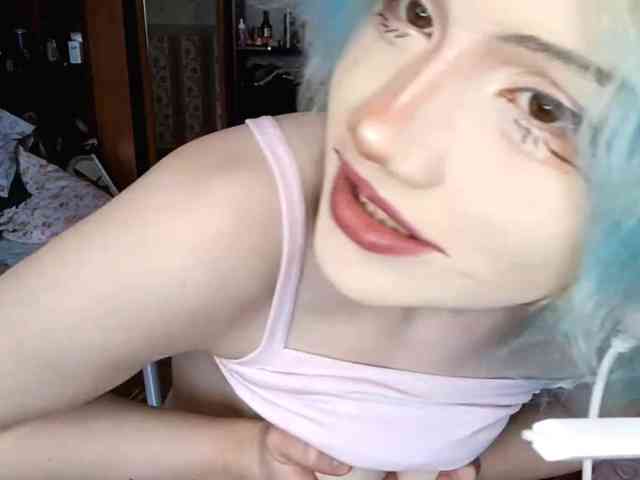 Alice-Kaneki webcam