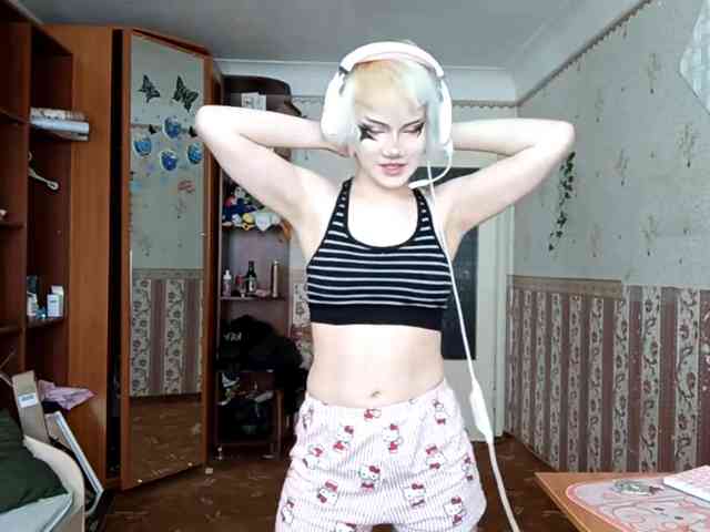 Alice-Kaneki webcam