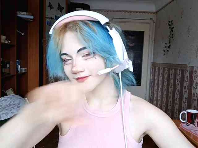 Alice-Kaneki webcam