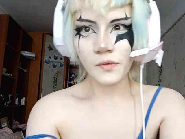 Alice-Kaneki webcam