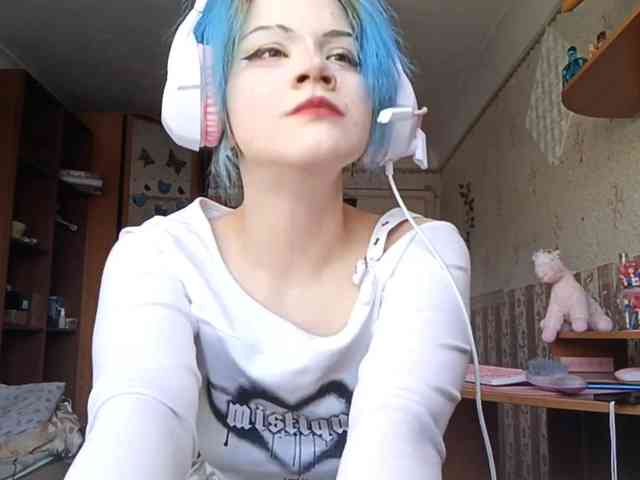Alice-Kaneki webcam
