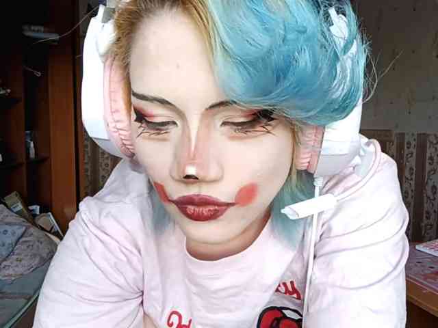 Alice-Kaneki webcam