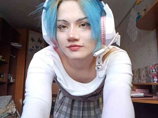 Alice-Kaneki webcam