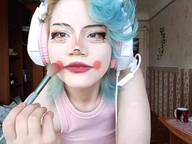 Alice-Kaneki webcam