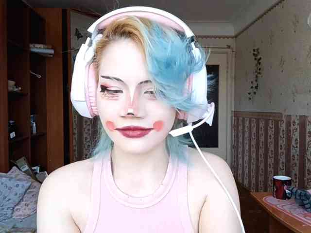 Alice-Kaneki webcam