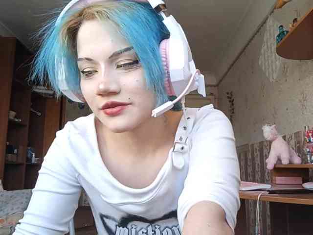 Alice-Kaneki webcam