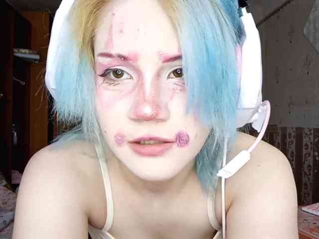 Alice-Kaneki webcam