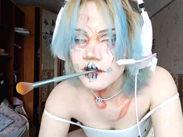 Alice-Kaneki webcam