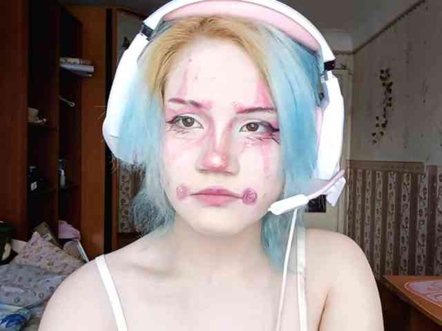Alice-Kaneki webcam