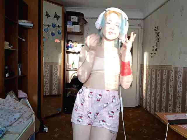 Alice-Kaneki webcam