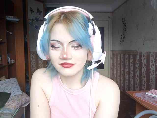 Alice-Kaneki webcam