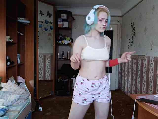 Alice-Kaneki webcam