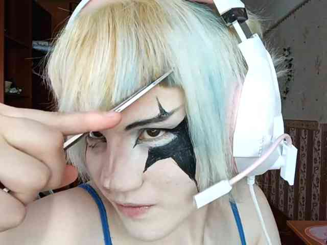 Alice-Kaneki webcam