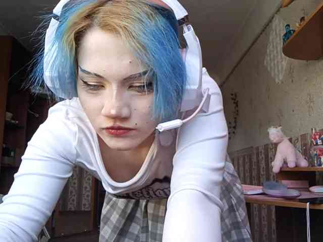 Alice-Kaneki webcam