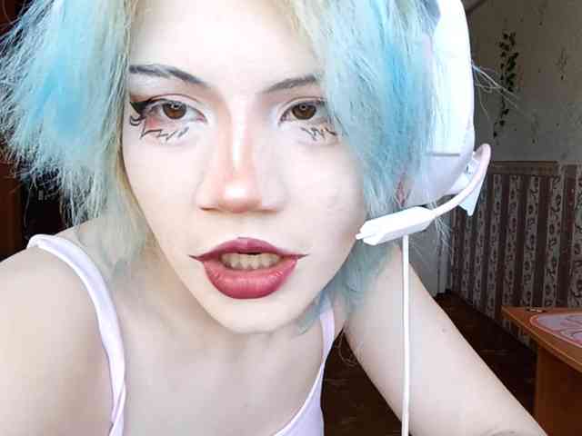 Alice-Kaneki webcam