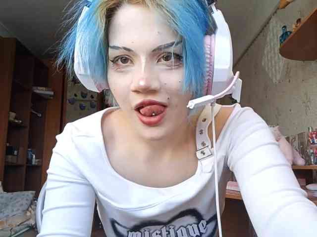 Alice-Kaneki webcam