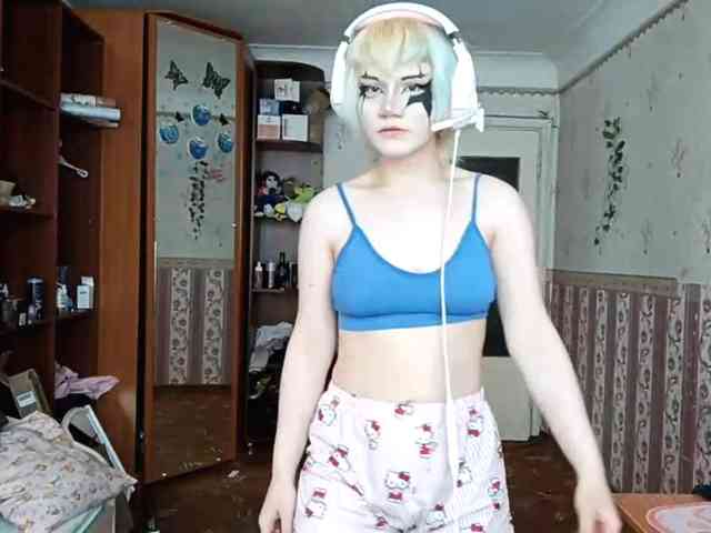 Alice-Kaneki webcam