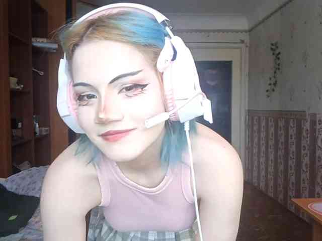 Alice-Kaneki webcam