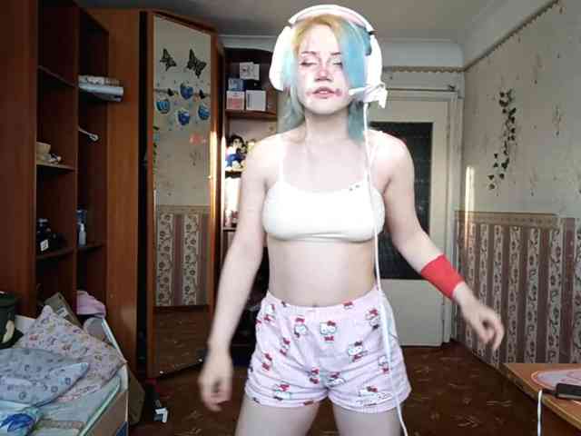 Alice-Kaneki webcam