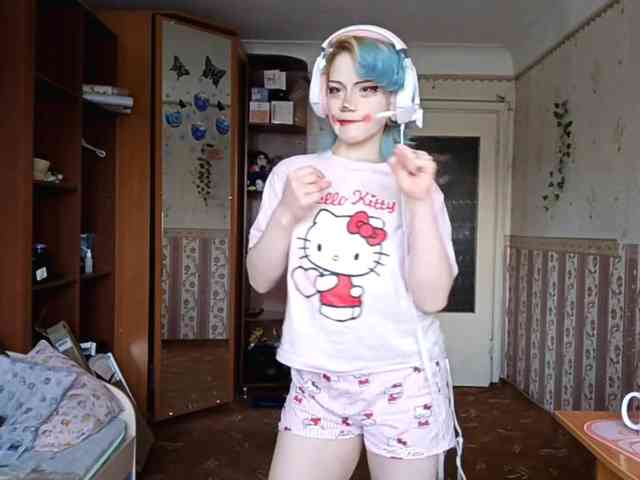 Alice-Kaneki webcam