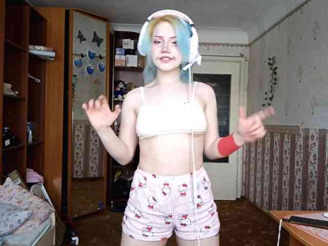Alice-Kaneki webcam