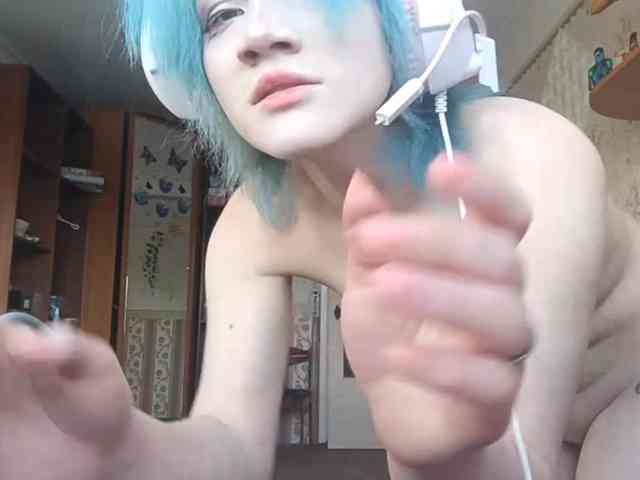 Alice-Kaneki webcam