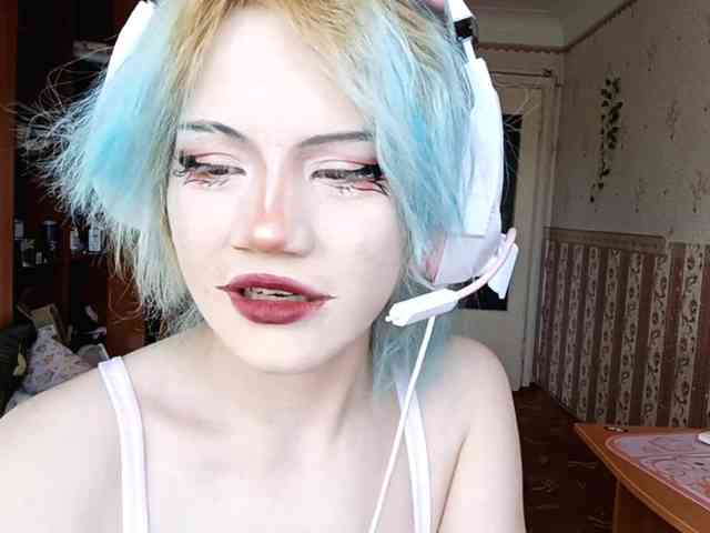 Alice-Kaneki webcam