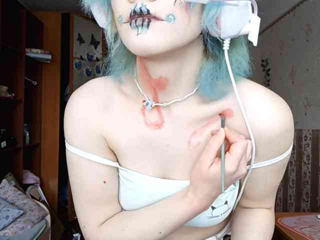 Alice-Kaneki webcam