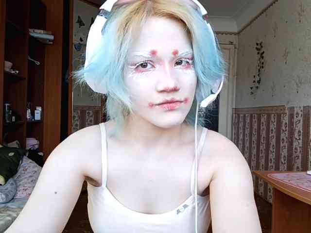 Alice-Kaneki webcam