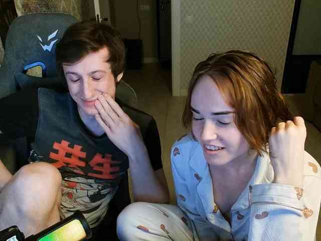 WaifuLiverionPH webcam