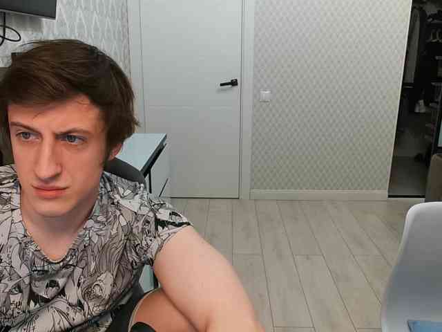 WaifuLiverionPH webcam