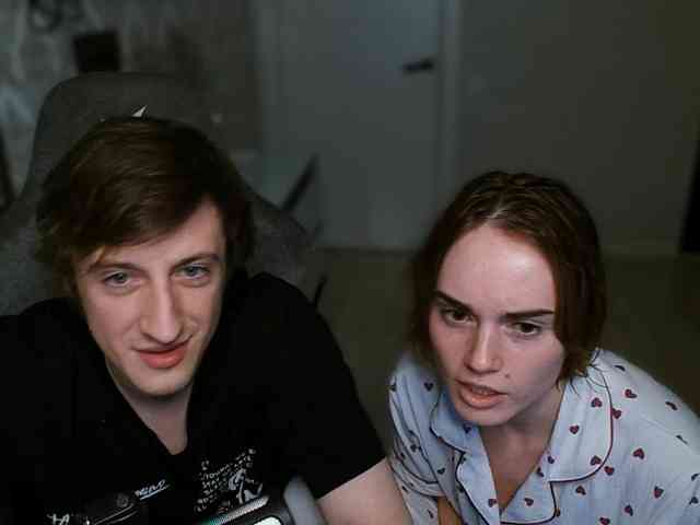 WaifuLiverionPH webcam