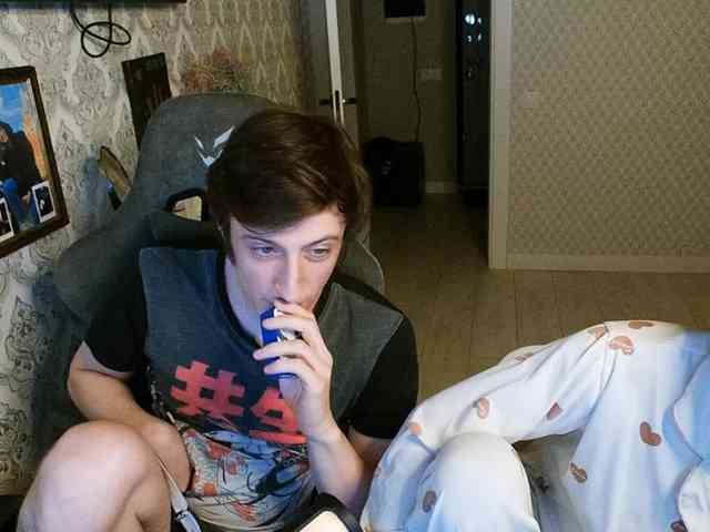 WaifuLiverionPH webcam