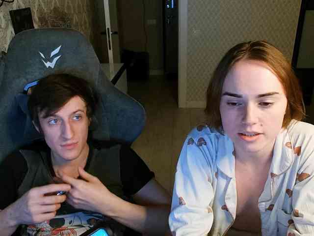 WaifuLiverionPH webcam