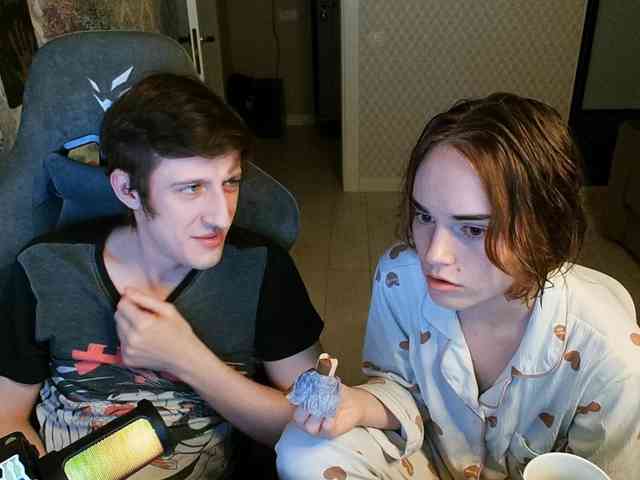 WaifuLiverionPH webcam