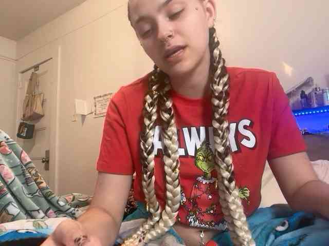 PrettyPrincessFi webcam