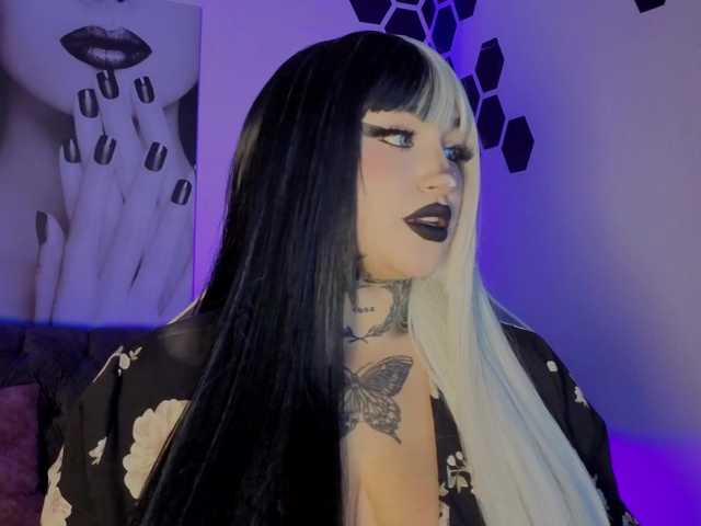 Meowboo's BongaCams show and profile