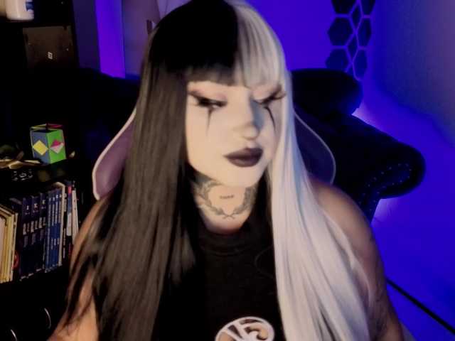 Meowboo's BongaCams show and profile