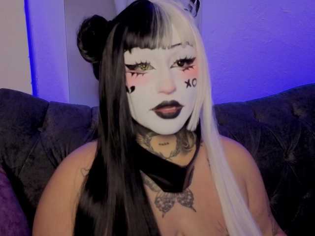 Meowboo's BongaCams show and profile