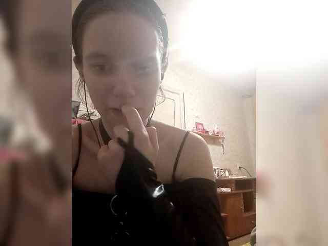 krashihayourheart webcam