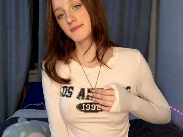 VikkiShon's BongaCams show and profile