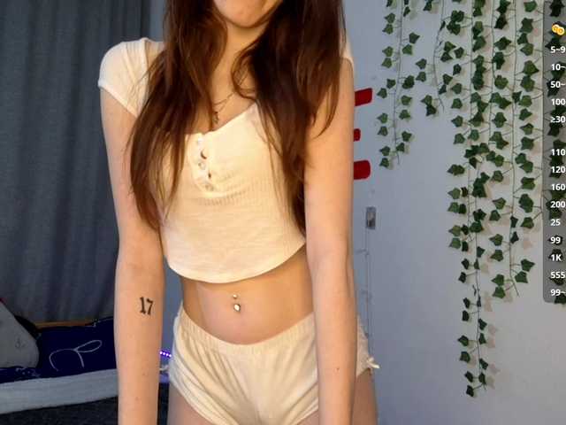 VikkiShon's BongaCams show and profile