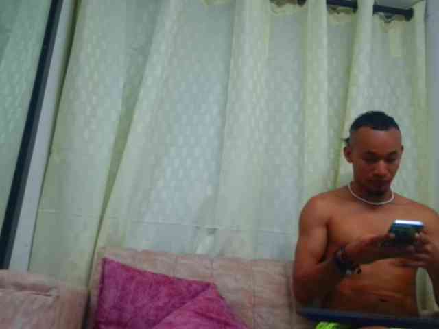 couple-hot-xxx webcam