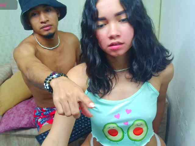 couple-hot-xxx webcam