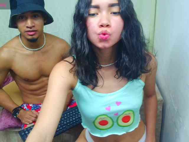 couple-hot-xxx webcam